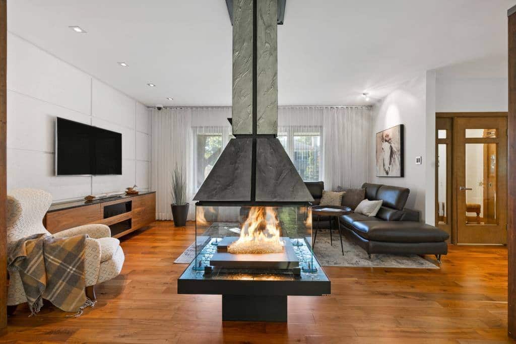 Une maison luxueuse pour 1 795 000$