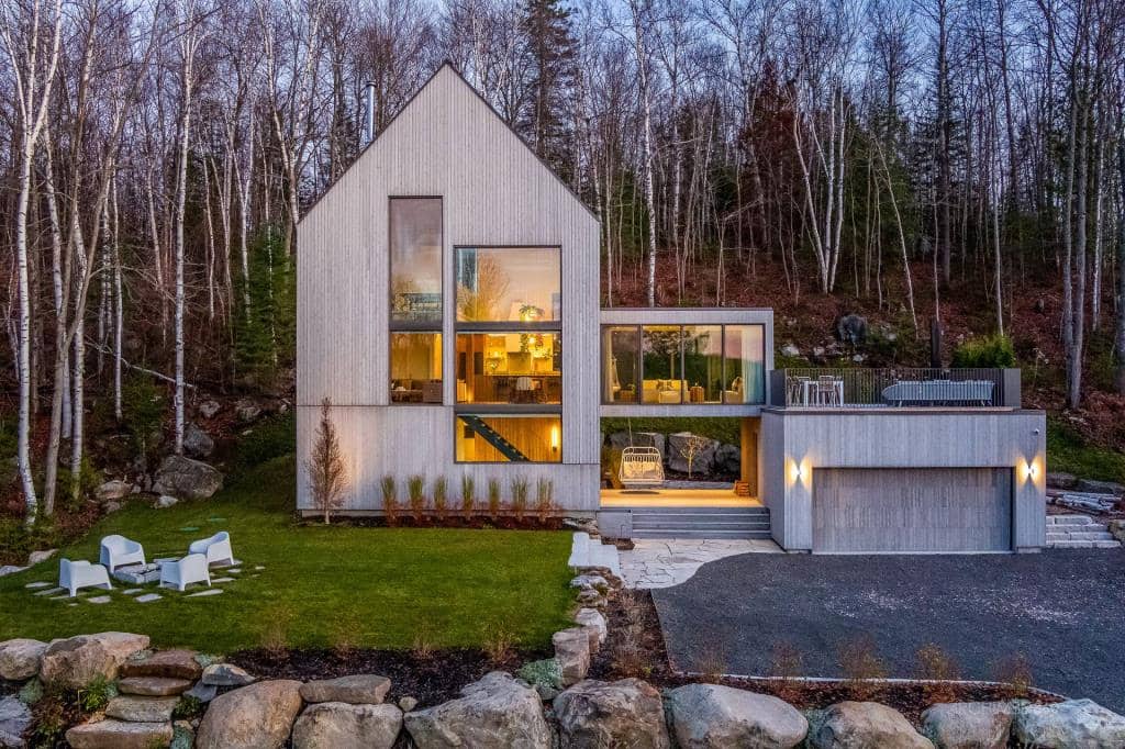 Une maison d’architecte «WOW» à 1,35M$ 
