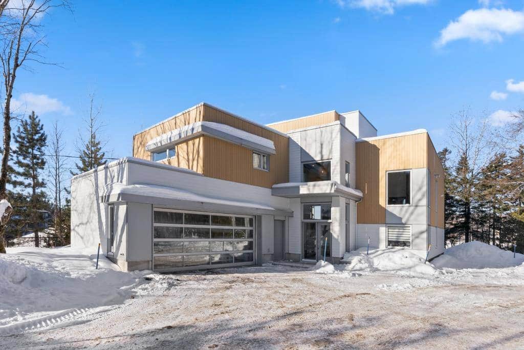 LacBeauport propriété de prestige au bord de l'eau JDM