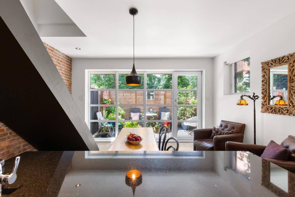 Un condo moderne sur deux étages et avec deux terrasses dans HochelagaMaisonneuve à vendre 649