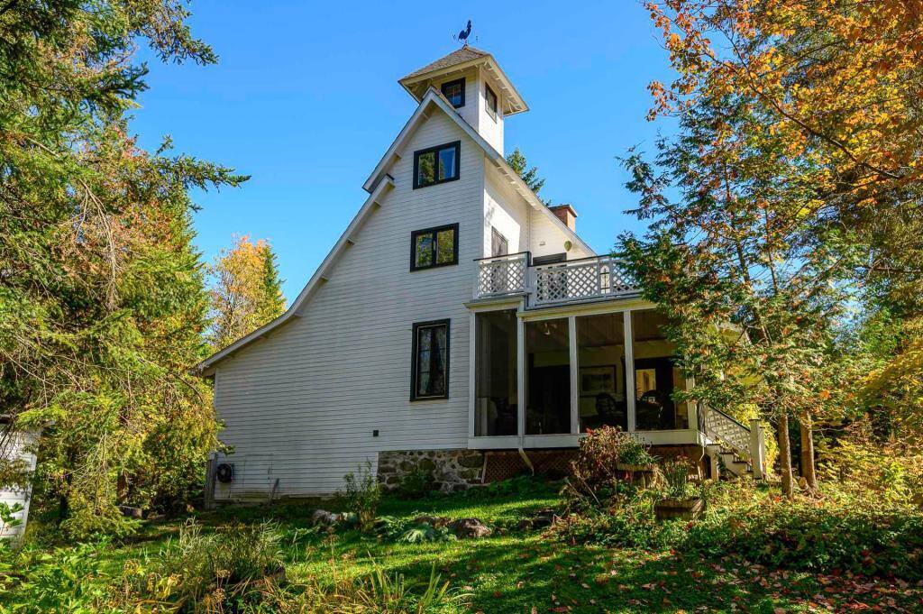 Une église devenue maison à vendre pour 799 000$