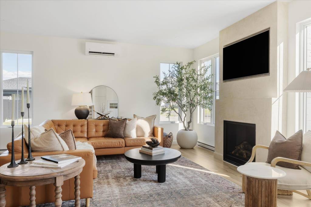 Une sublime maison design à vendre pour 749 000$