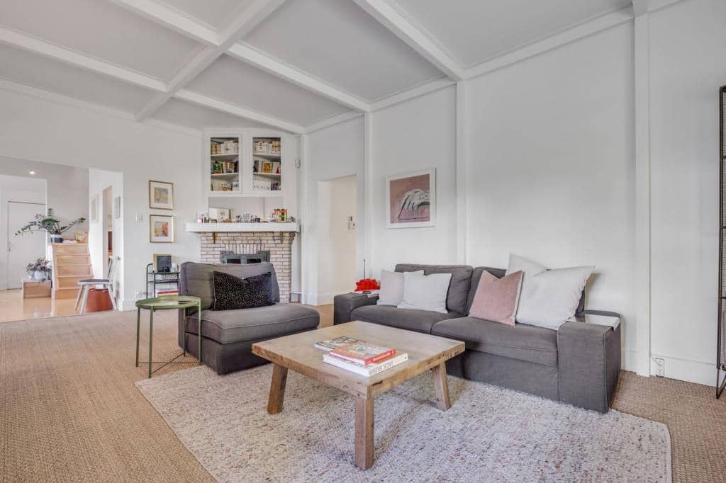 Une jolie maison centenaire à vendre pour 365 000$