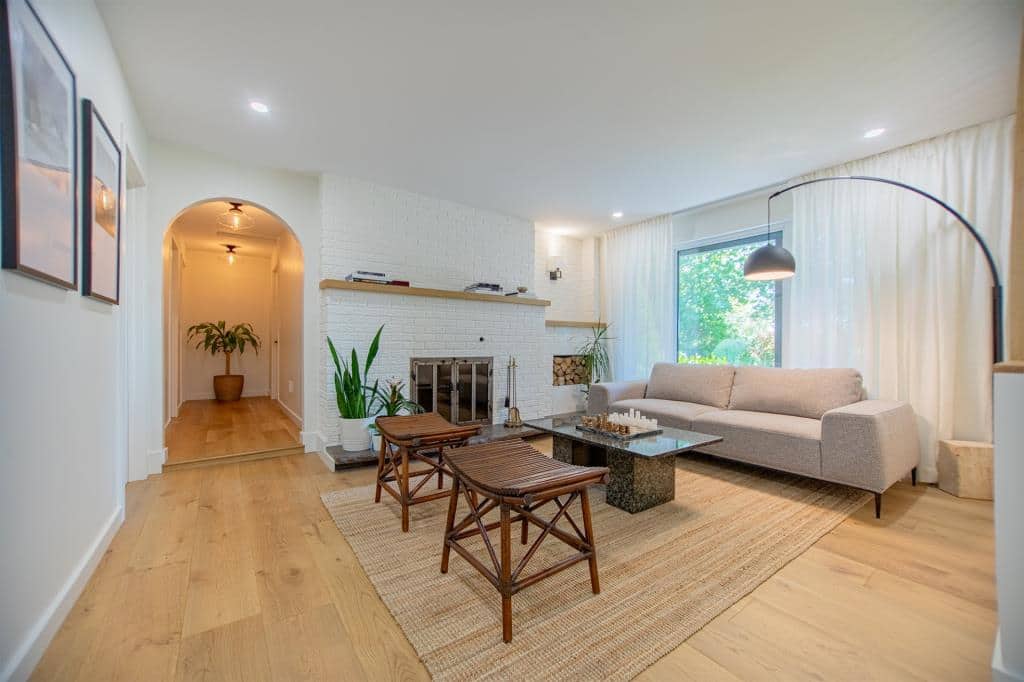 Une luxueuse maison rénovée à vendre pour 1M$