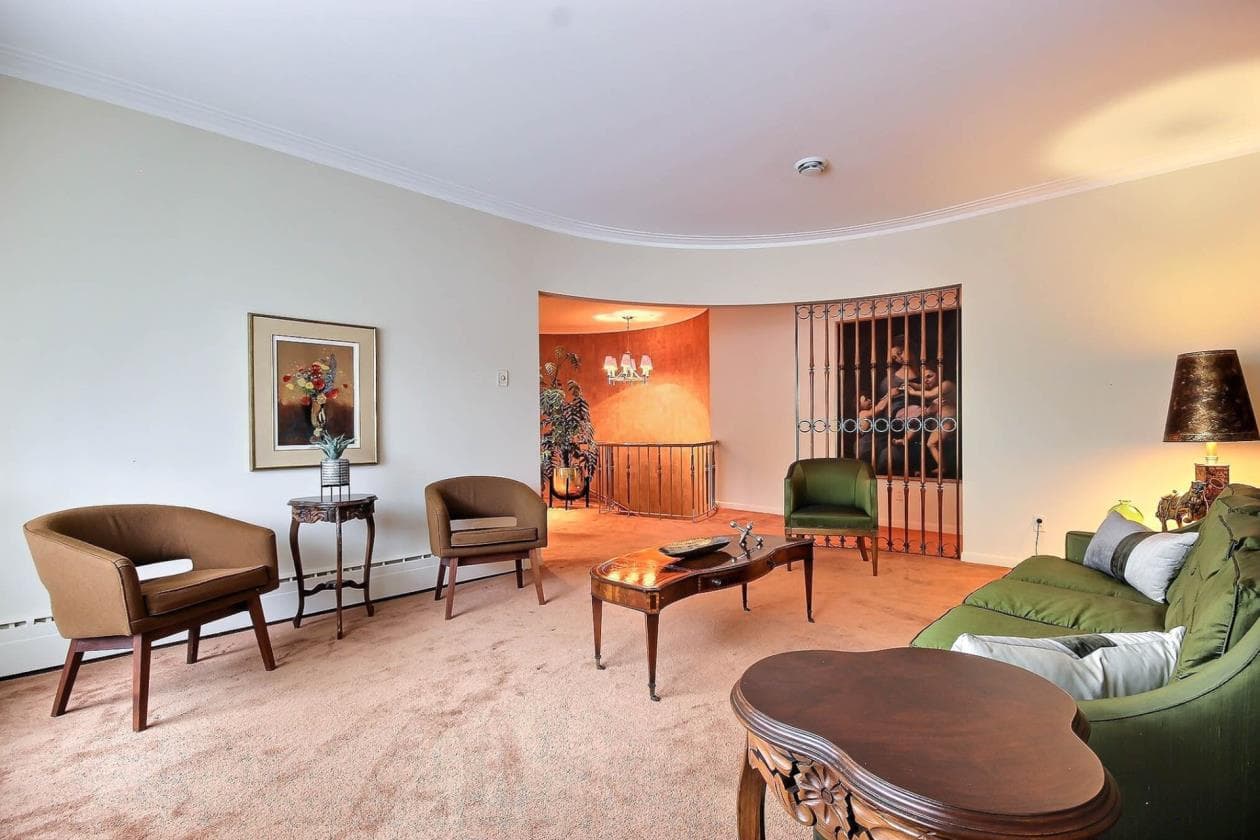  Une maison aux mille tapisseries pour 799 000$ 