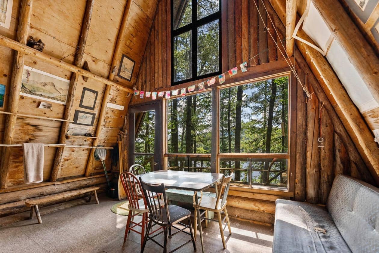 Un chalet A-Frame au potentiel fou pour 250k