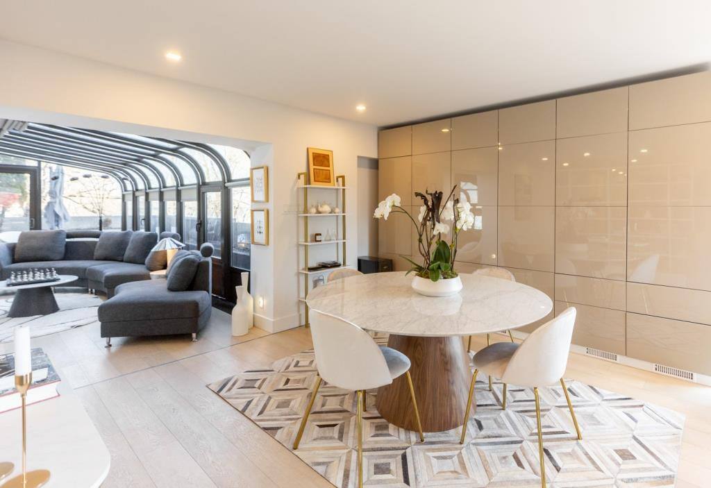 Une spectaculaire unité d’Habitat 67 à 1 794 000$ 