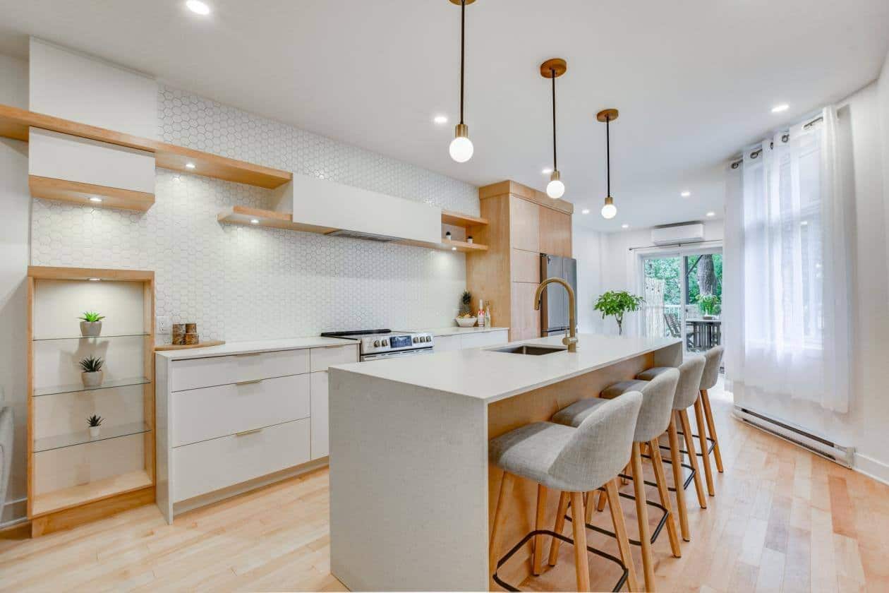 Un condo joliment rénové pour 495 000$