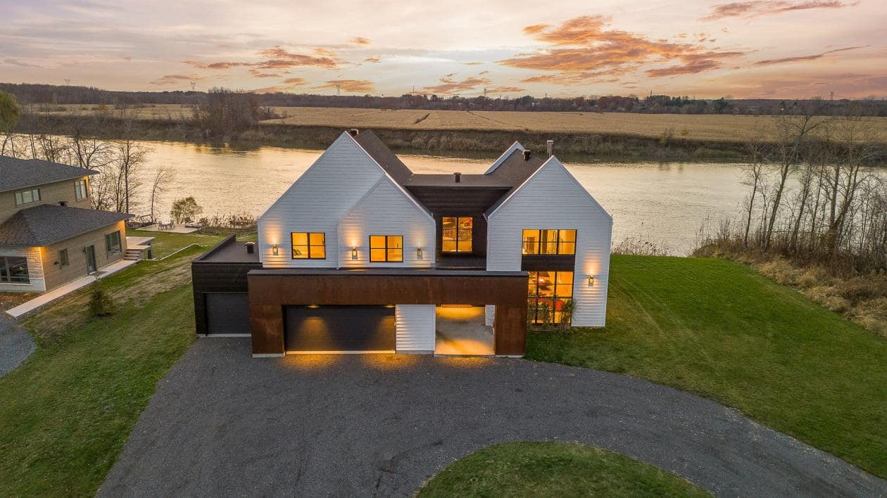 Une impressionnante maison à vendre 1 849 900$