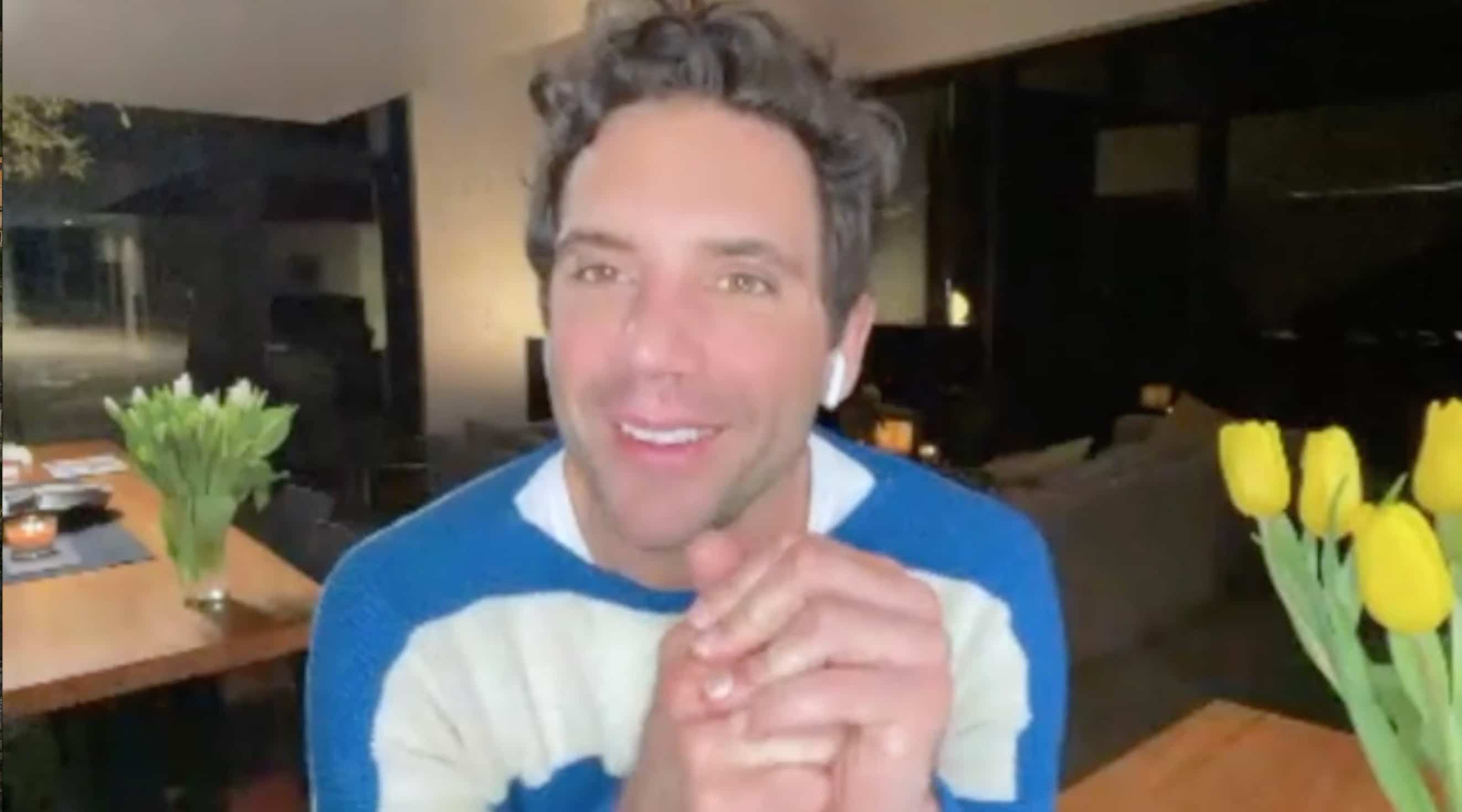 Mika surprend les Académiciens