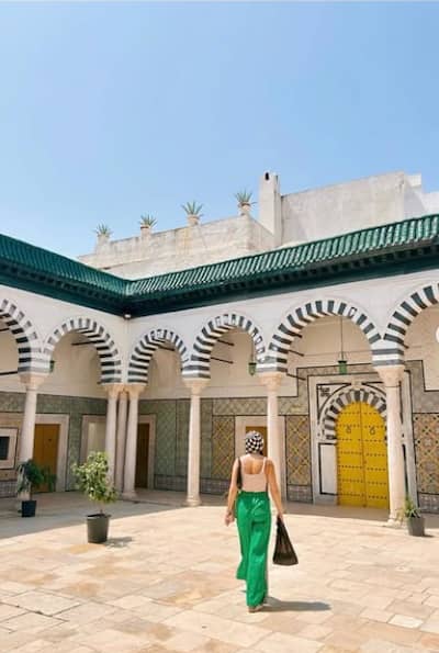 Voyagez en Tunisie à travers les photos de voyage des actrices Magalie Lépine-Blondeau et Monia Chokri
