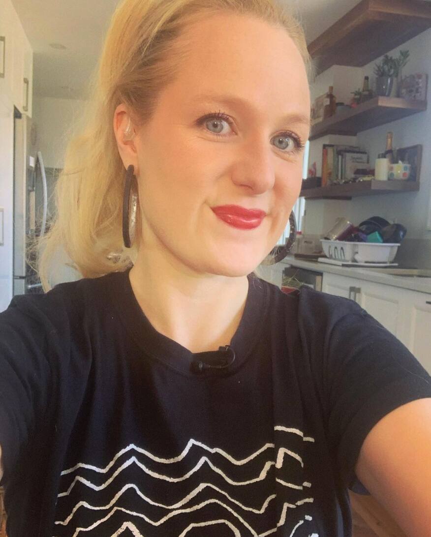 Un hommage touchant à sa marraine décédée