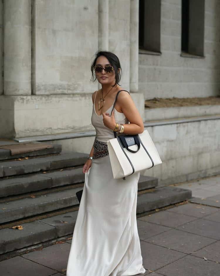 Voici 10 robes maxi dans mon panier cet été