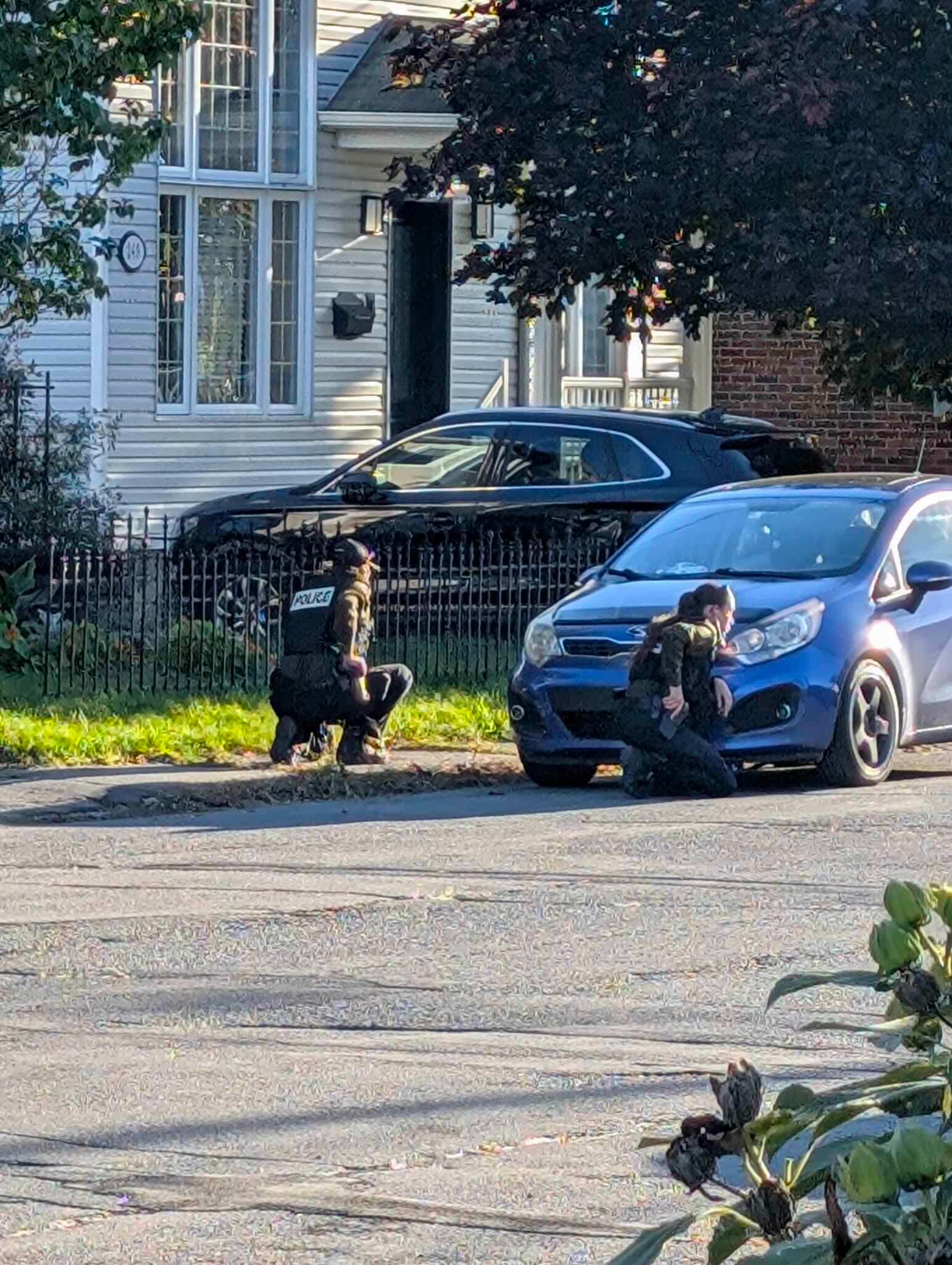 Un individu en crise ouvre le feu dans un quartier résidentiel de Valleyfield avant d'être atteint par la police