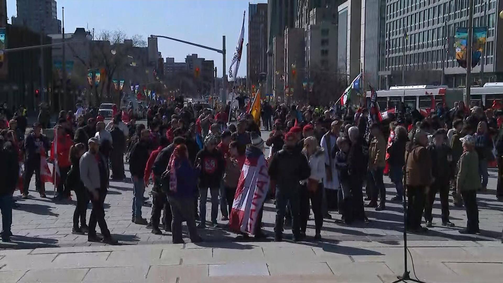 EN IMAGES | &laquo;Rolling Thunder&raquo;: une 2e journ&eacute;e de manifestation &agrave; Ottawa