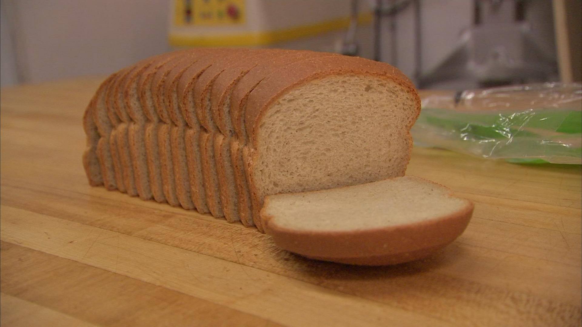 Le Pain Aux Grillons Debarque En Ville Tva Nouvelles