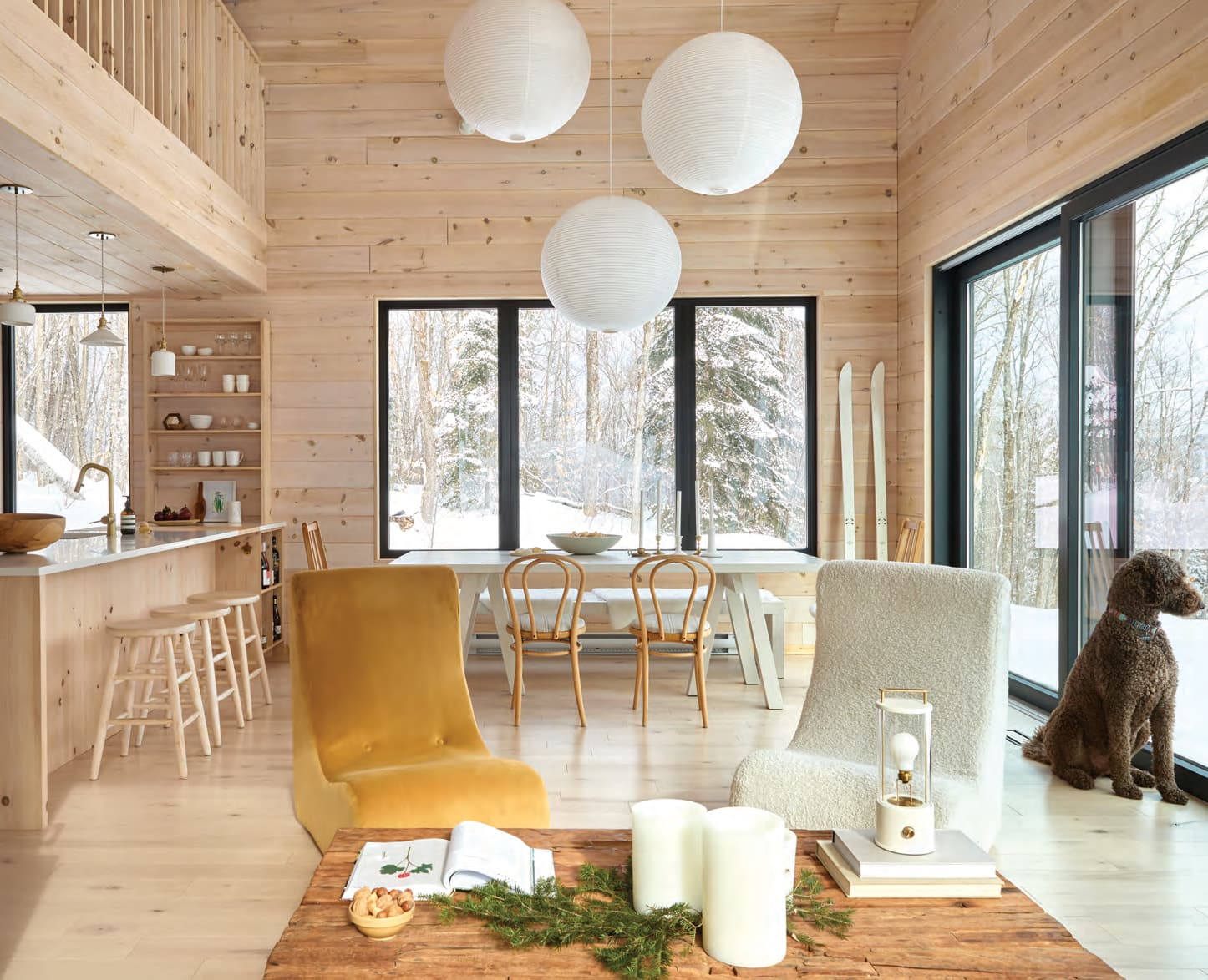 Un chalet niché dans la montagne à Saint-Donat 