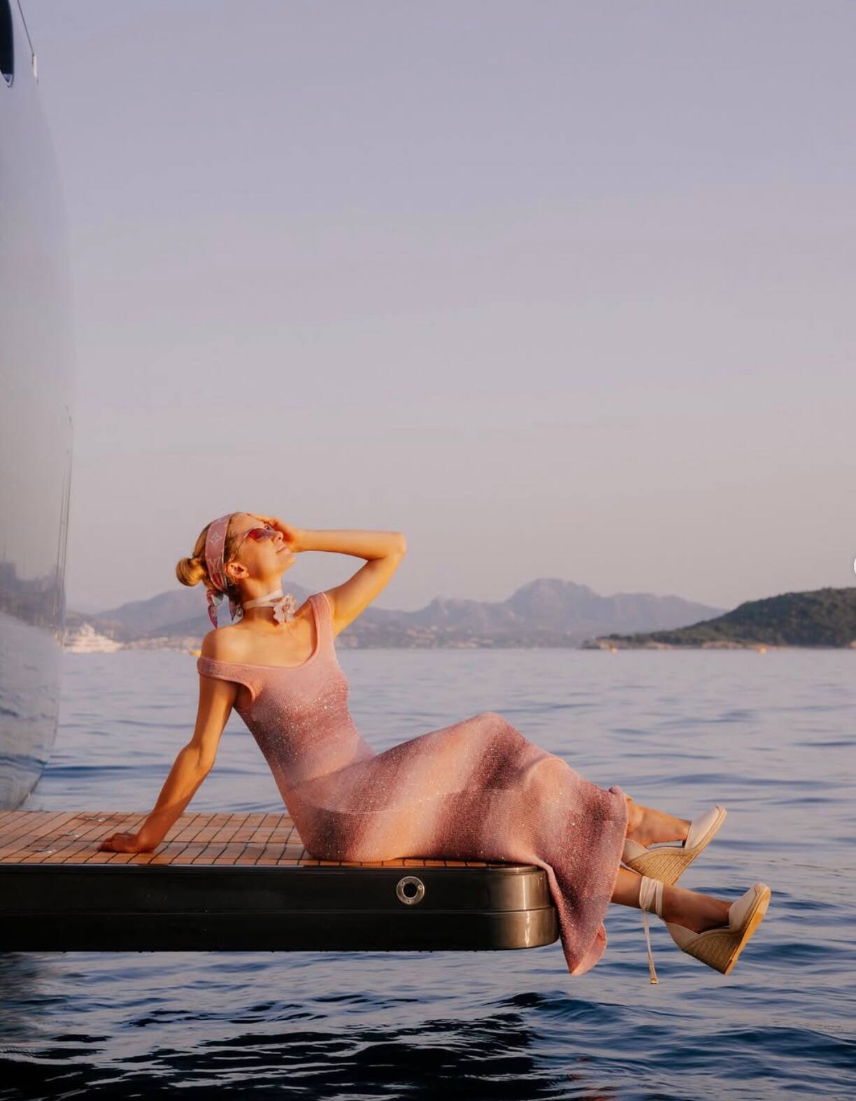Paris Hilton’s Luxurious Yacht Trip with Family: A Glimpse into Million-Dollar Paradise