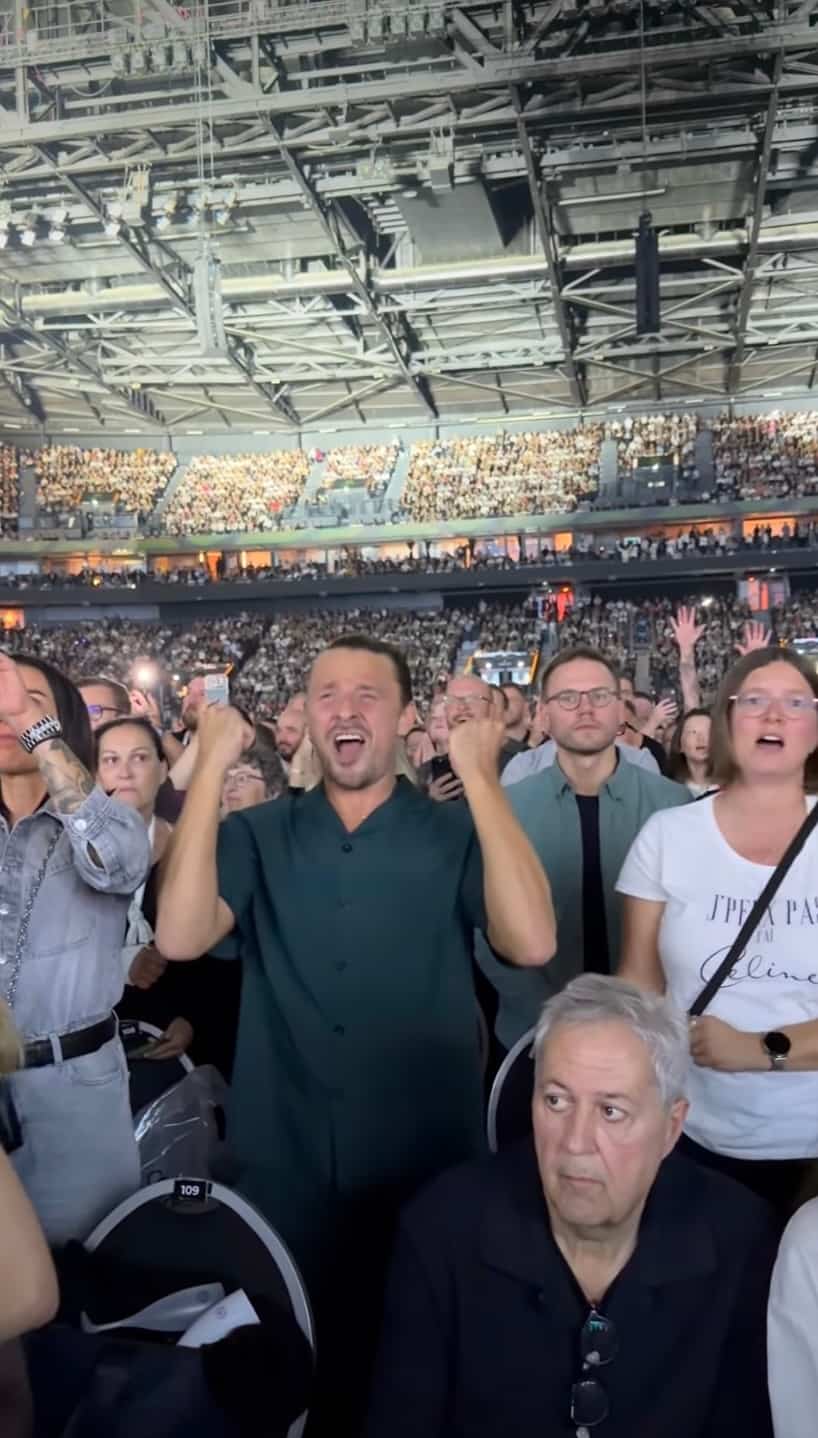 Cette vidéo de Paul Arcand stoïque au spectacle de Céline Dion devient ...