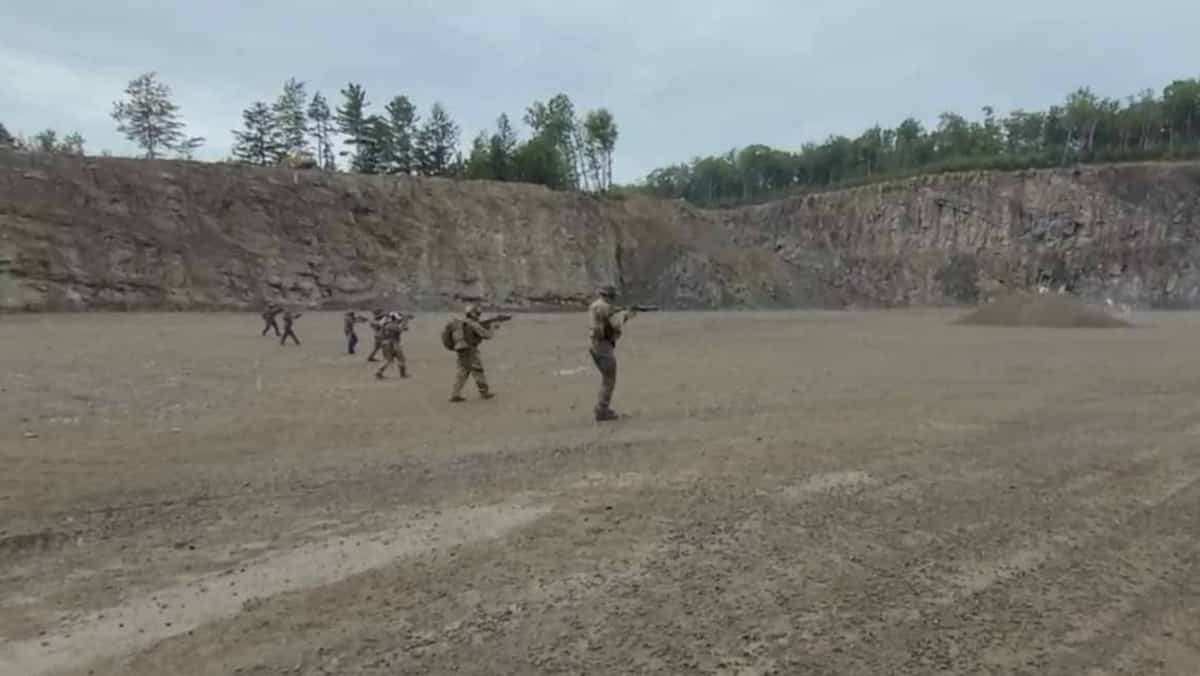 L’un Des Militaires Accusés De Faire Partie D’un Groupe Soupçonné «...