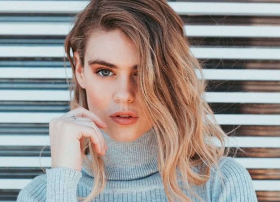 Image principale de l'article 4 façons naturelles d’éclaircir vos cheveux