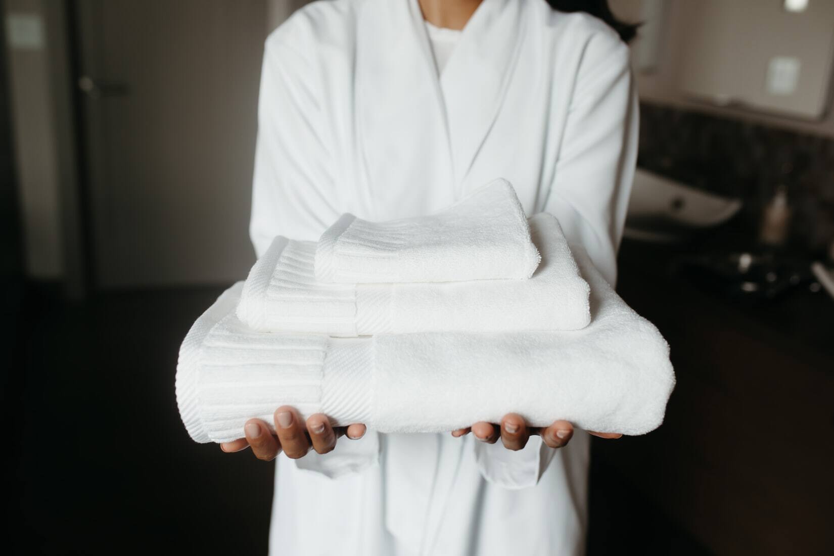 Voici l’astuce pour avoir des serviettes de bain aussi moelleuses qu’à l’hôtel Clin d