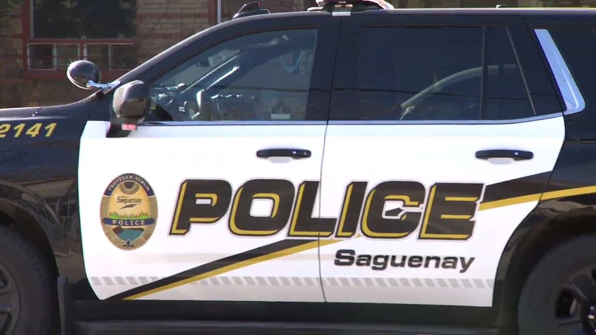 Capacités affaiblies à Saguenay: reconduite du bar par la police, elle revient chercher sa voiture et se fait arrêter