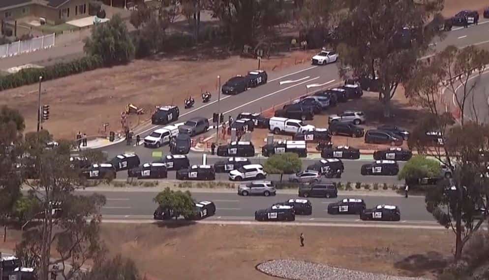 Au moins une personne a été tuée lors d’une fusillade survenue lundi après-midi près du Centre islamique de San Diego, en Californie.