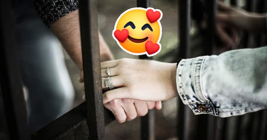 Image principale de l'article Surpris en train de faire l’amour en prison