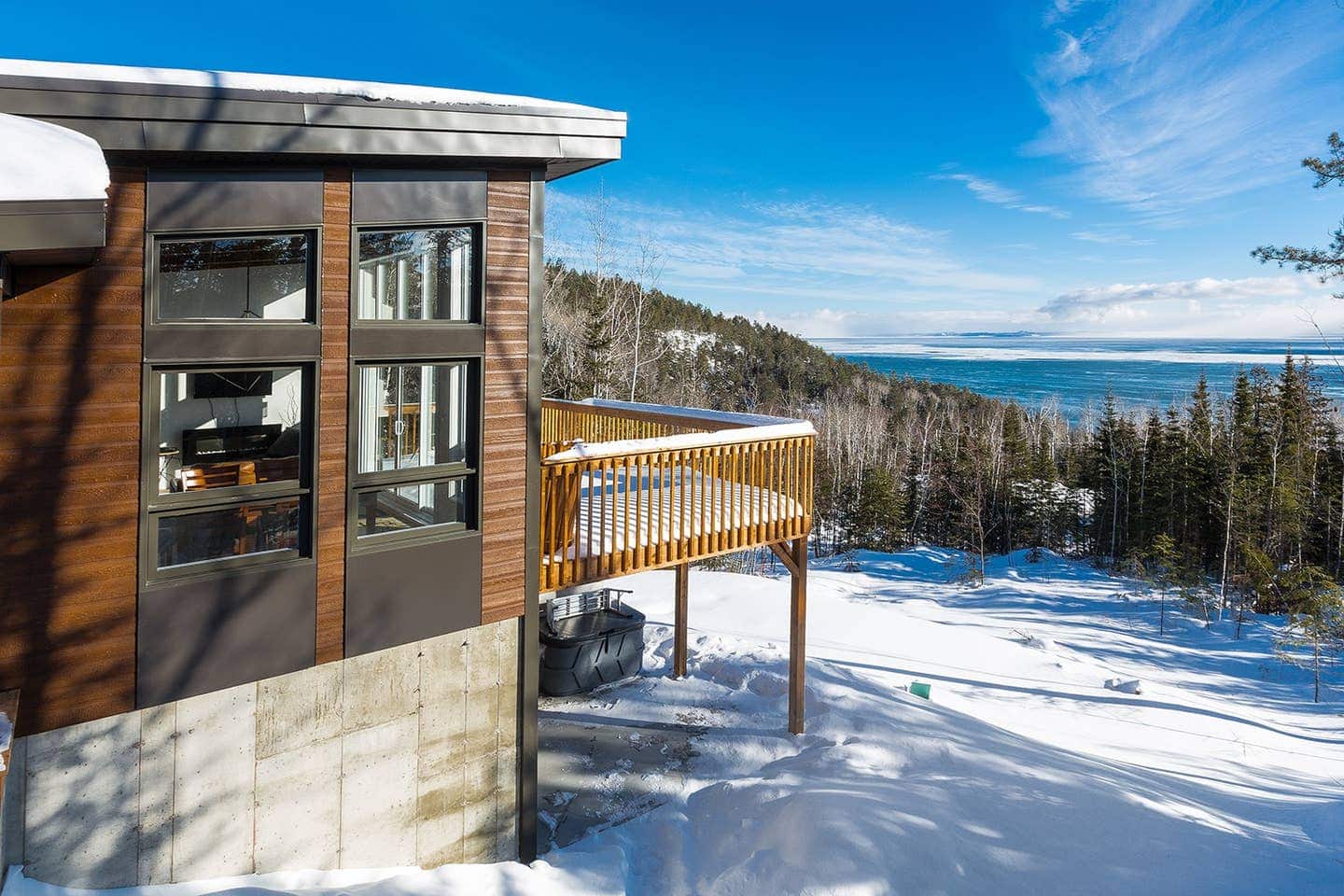 7 chalets Airbnb avec spa et foyer à louer près de Québec cet hiver