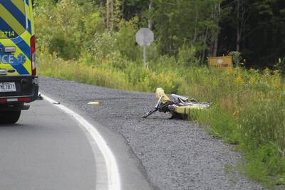 A motorcyclist loses his life in Buz in a violent collision