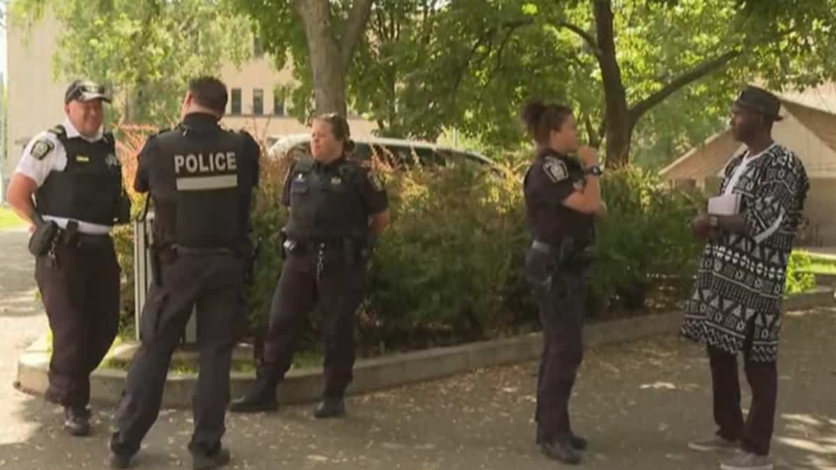 Le SPVM en opération de sensibilisation à Montréal-Nord