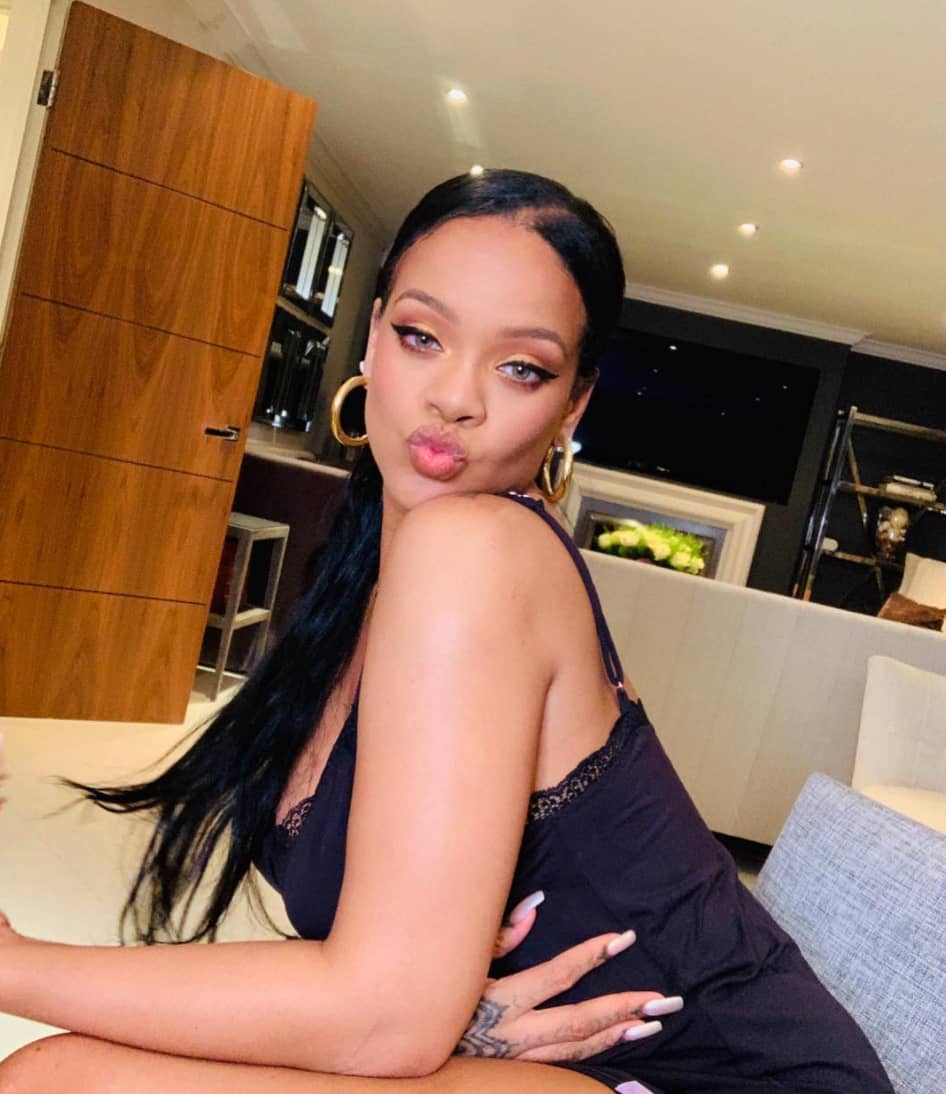 Rihanna est enceinte de son premier enfant