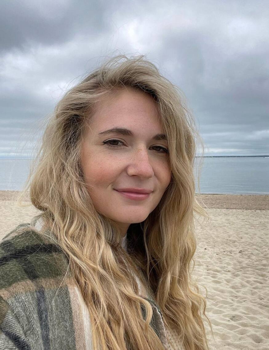 Elle fait une gaffe gênante en avion