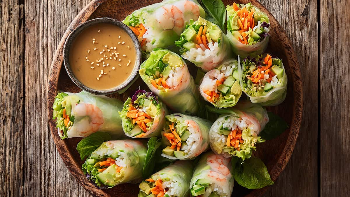 Rouleaux de Printemps au Poulet : La Recette Fraîche et Facile pour des Déjeuners Sains et Savoureux !