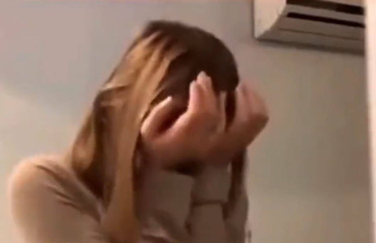 &laquo;Les gens nous d&eacute;testent&raquo;: en pleurs, cette Russe au Mexique d&eacute;nonce la russophobie