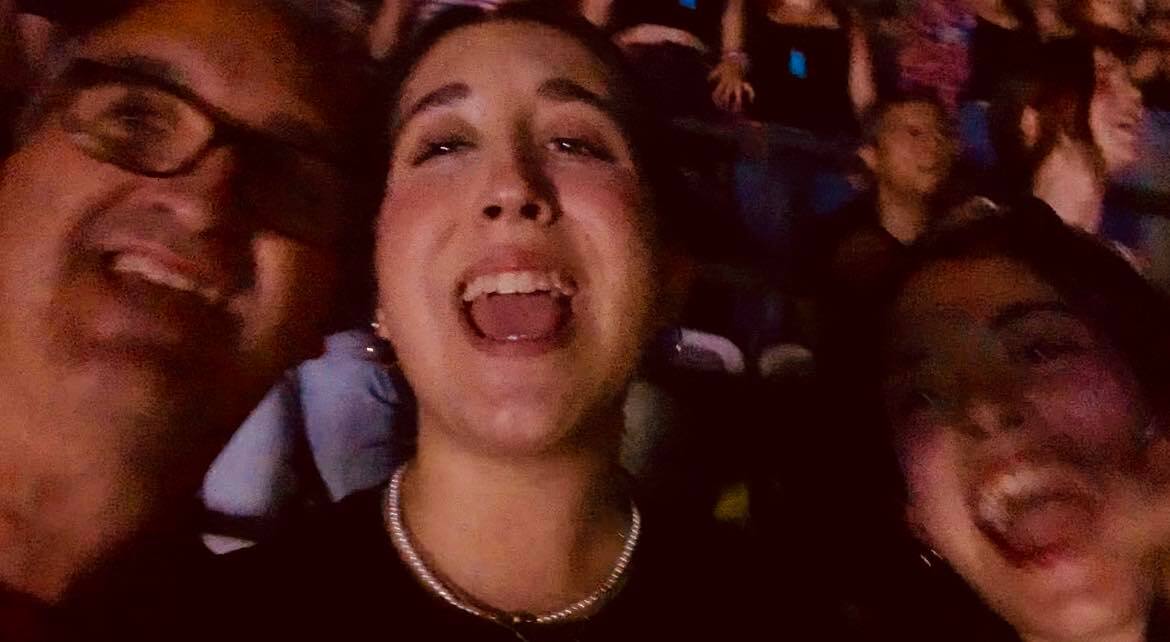 Unis par la musique des moments uniques avec ses jumelles aux concerts de Dua Lipa, de Harry