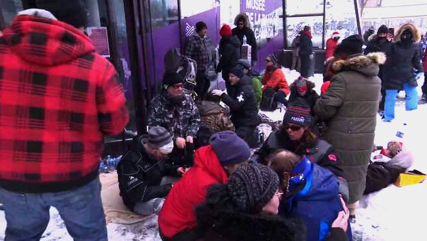 Du gaz irritant pour disperser les manifestants