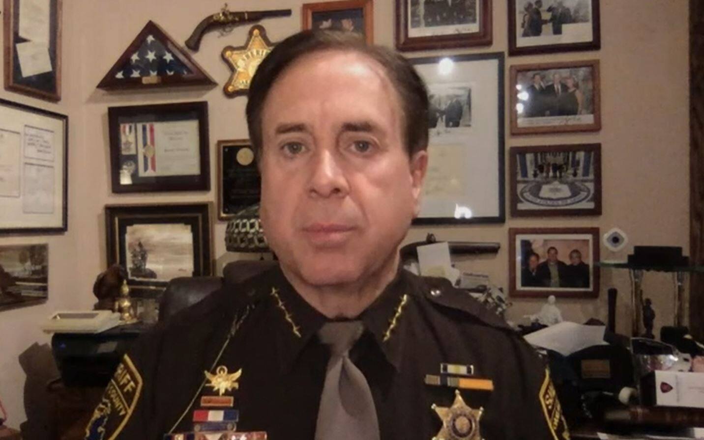 Chasse &agrave; l&rsquo;homme pour retrouver les parents du tireur du Michigan