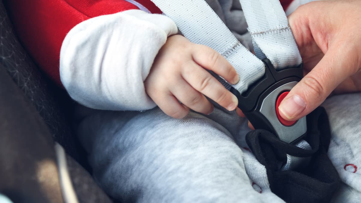 Une grand-mère oublie un bébé de 9 mois dans l’auto en pleine canicule... pendant 8 heures