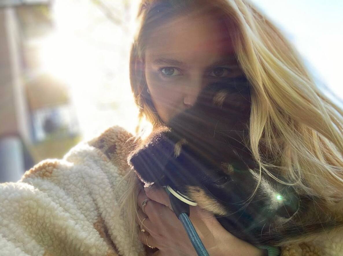 Un bébé chien pour le couple