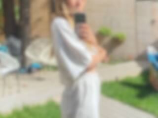 Sarah-Jeanne Labrosse change de tête