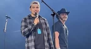 &Agrave; VOIR: Xhekaj et Suzuki enflamment la foule au festival LASSO