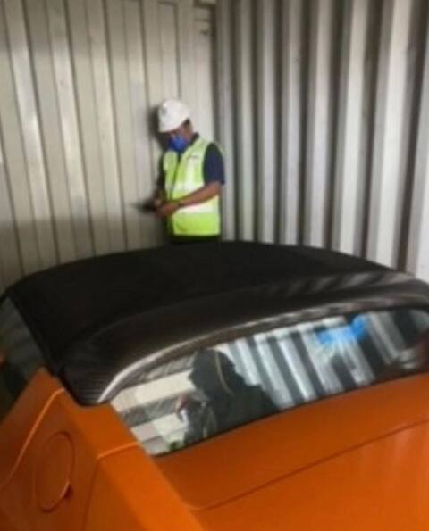'Rare' 2010 Teslas found in Chinese shipping container
