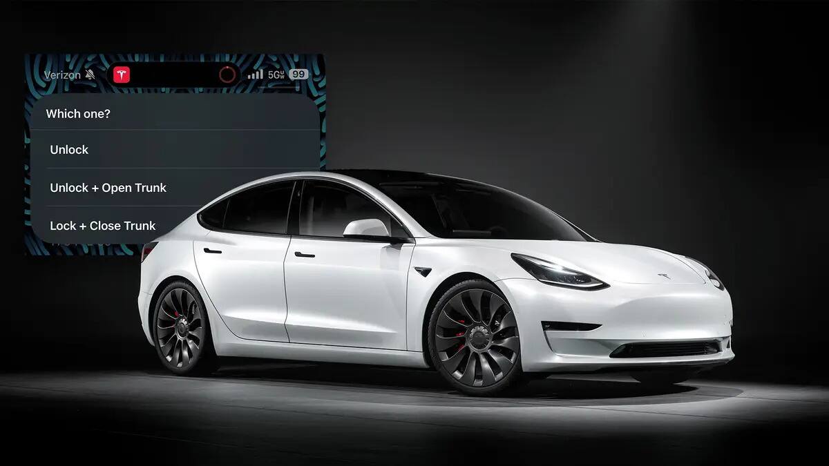 Voici pourquoi les propri&eacute;taires de Tesla adorent le nouvel iPhone