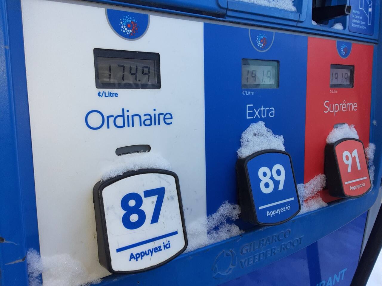 Bond de 8 cents du prix de l&rsquo;essence dans le r&eacute;gion de Qu&eacute;bec