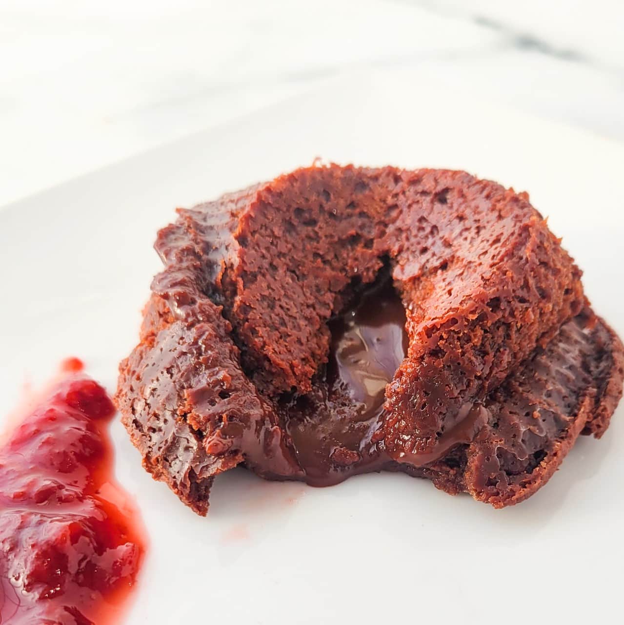 Gâteau au cœur coulant au chocolat sans farine 