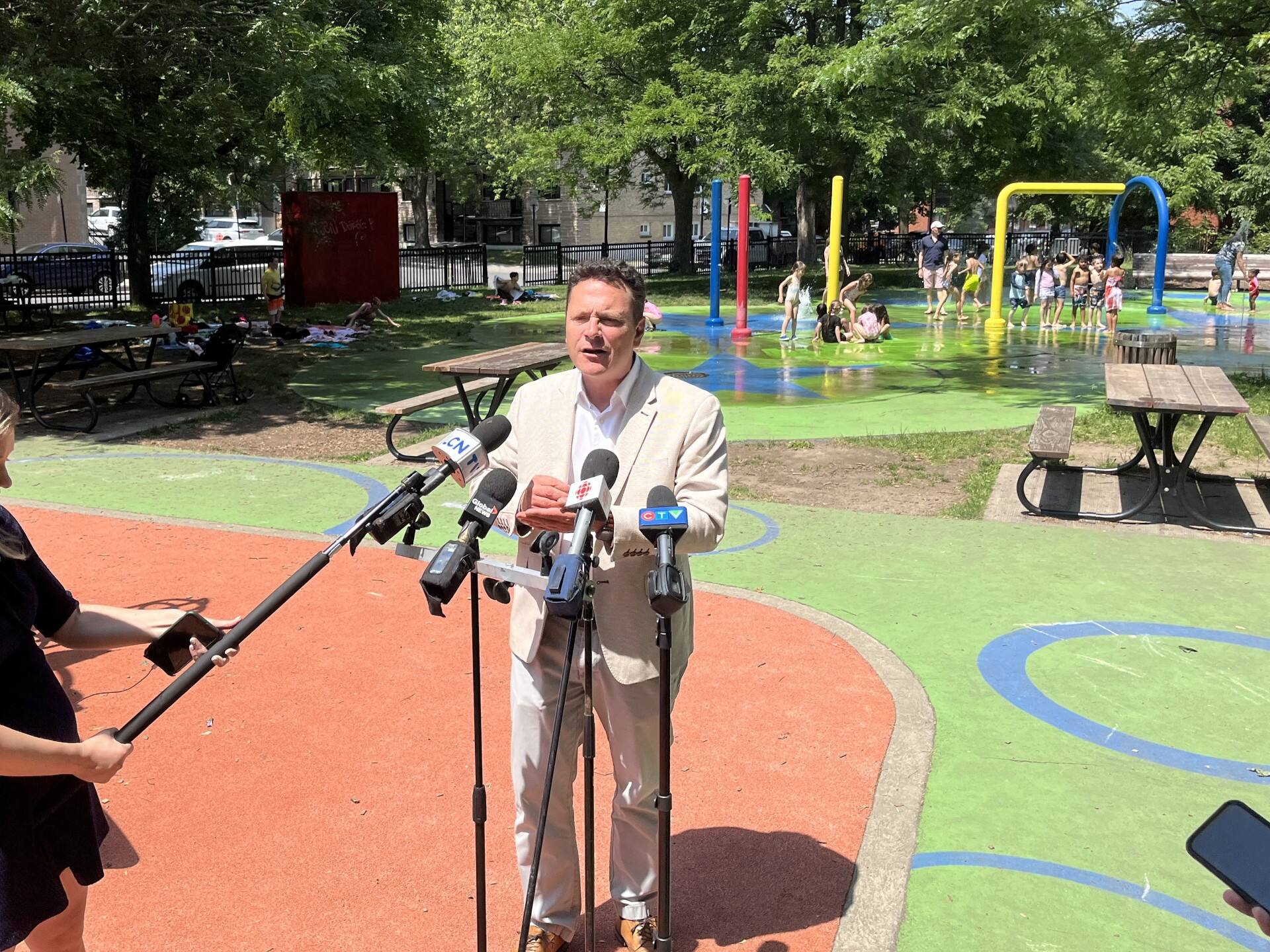 Vague de chaleur: seulement le tiers des piscines ext&eacute;rieures ouvertes &agrave; Montr&eacute;al