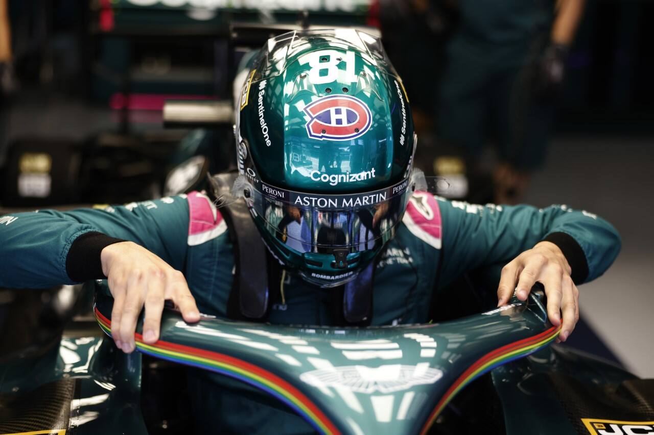 Un clin d'œil au Canadien: Stroll arbore fièrement le logo du CH sur son casque - Vimarsana News