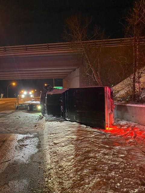 Un conducteur ivre s&rsquo;endort au volant et chute de 10 m&egrave;tres